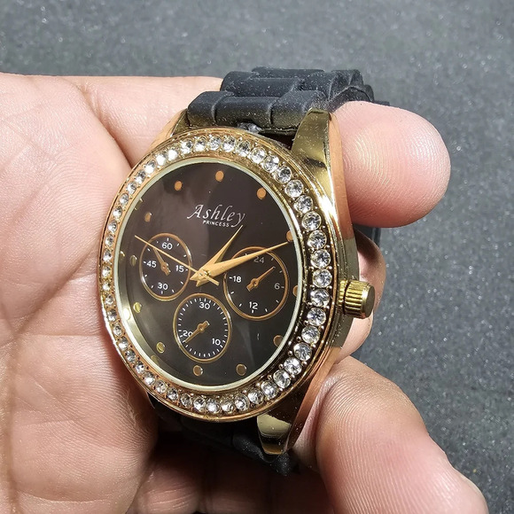 Ashley Princess Ladies Quartz Watch Gold Tone Black Dial Diamond Bezel Working s - Picture 7 of 10